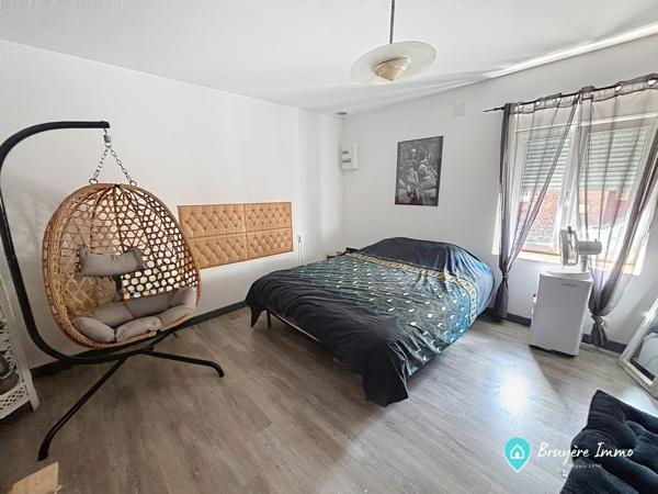 Maison mitoyenne 1 côté à vendre, 9 pièces - Hirson 02500