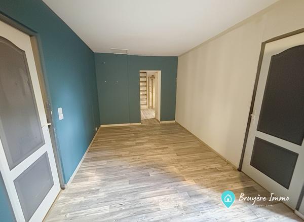 Maison mitoyenne 1 côté à vendre, 9 pièces - Hirson 02500