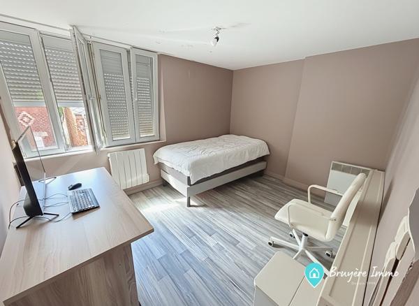 Maison mitoyenne 1 côté à vendre, 9 pièces - Hirson 02500