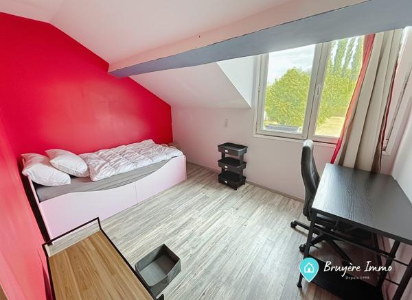 Maison mitoyenne 1 côté à vendre, 9 pièces - Hirson 02500