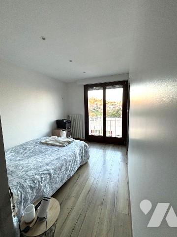 LAXOU VILLAGE - Joli T2 avec balcon, de 40m², au 3ième étage (avec ascenseur)