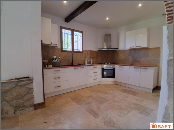 Maison en pierre 156m2, 5 chambres, terrain 2000m2