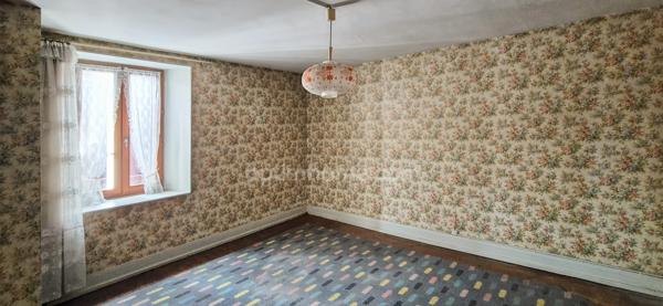 70400 HERICOURT - MAISON 8 PIECES - 5 CHAMBRES - GROS POTENTIEL