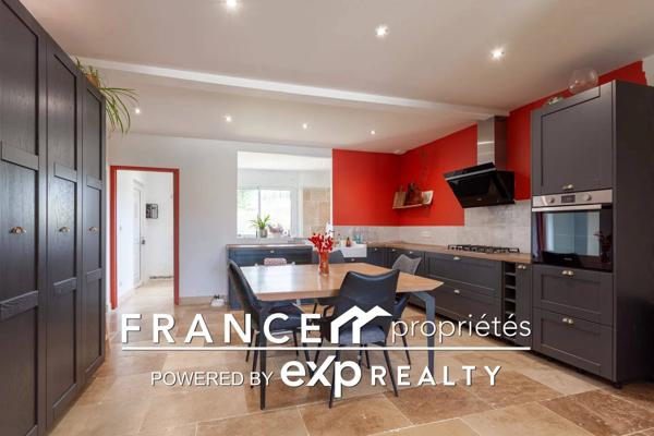 Maison 280 m2 - terrain 1,4 ha