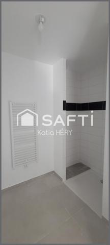 APPARTEMENT AVEC DOUBLE EXPOSITION