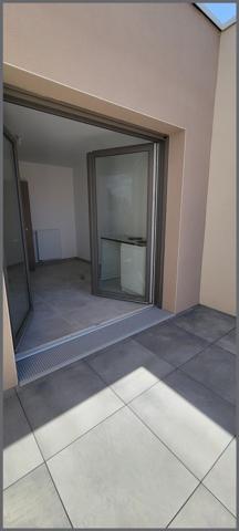 APPARTEMENT AVEC DOUBLE EXPOSITION