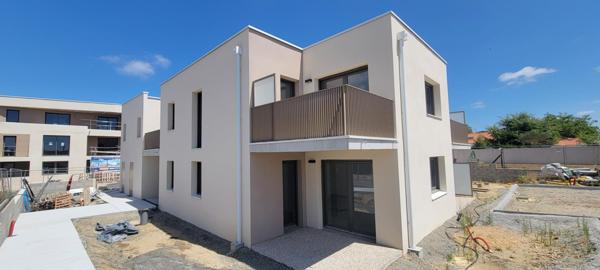 APPARTEMENT AVEC DOUBLE EXPOSITION