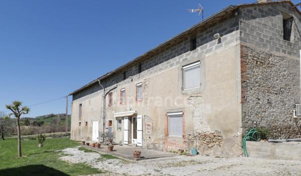 Propriété rénovée avec dépendances – Un havre de paix Proche de Puylaurens