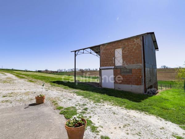 Propriété rénovée avec dépendances – Un havre de paix Proche de Puylaurens