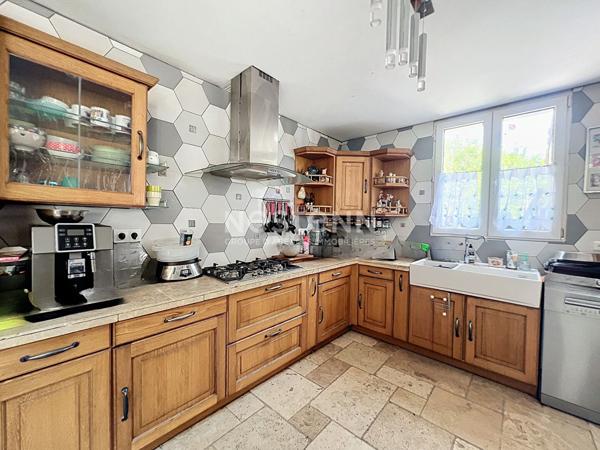 Deux Maisons Gouvieux 140 m² + 50 m² , terrain 3660 m²