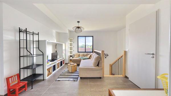 Arès côté bassin - 5-6 pièce(s) - 130 m²