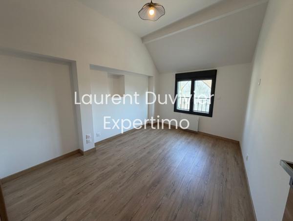 Saint-Forget (78720) Charmante maison de village individuelle tout juste rénovée de 63m2 avec 2 grandes chambres.