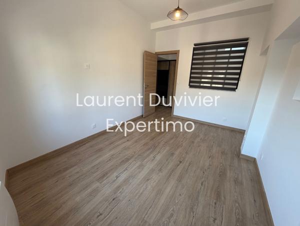 Saint-Forget (78720) Charmante maison de village individuelle tout juste rénovée de 63m2 avec 2 grandes chambres.