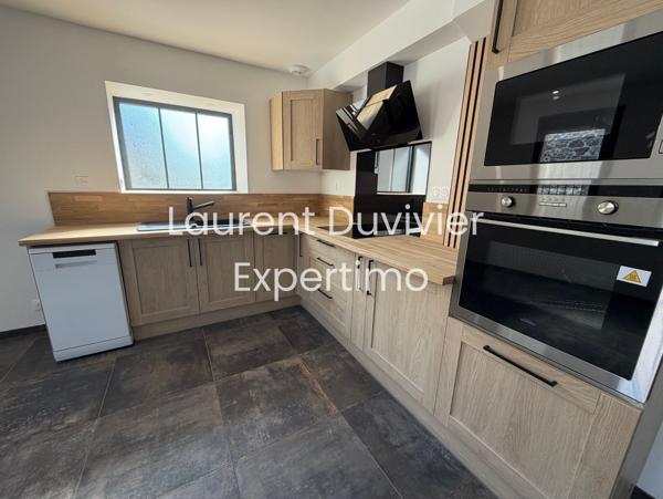 Saint-Forget (78720) Charmante maison de village individuelle tout juste rénovée de 63m2 avec 2 grandes chambres.