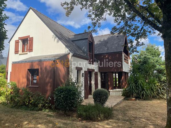 Vente
                Maison187 m² - 6 Pièces -
                    PONTIVY (56300)