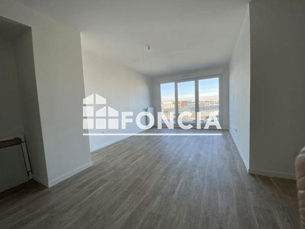 Location Appartement 3 pièces 64.9 m² - 67 BD GALLIENI - AV. MARC SANGNIER Villeneuve-la-garenne 92390