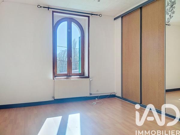 Maison à vendre 4 pièces 144 m² Bourg-et-Comin
