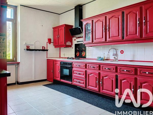 Maison à vendre 4 pièces 144 m² Bourg-et-Comin