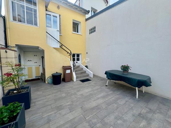 Maison 2 pièces 45 m² €325 000 ** - Référence 832