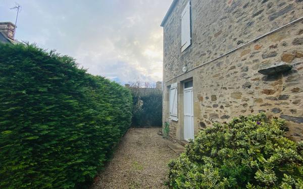 Maison à vendre    3 pièces • 88 m2 Anneville-en-Saire