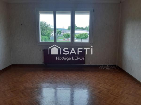 Maison sur sous-sol, trois chambres sur 10 ares 55