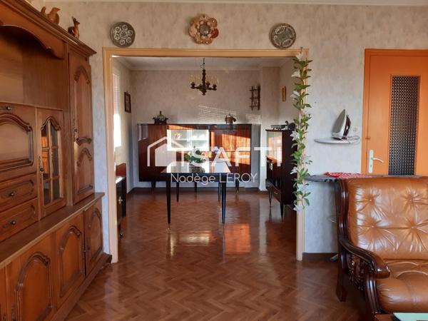Maison sur sous-sol, trois chambres sur 10 ares 55