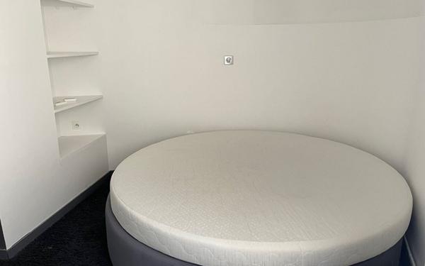 Appartement à louer    2 pièces •  Paris 16