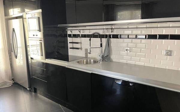 Appartement à louer    2 pièces •  Paris 16