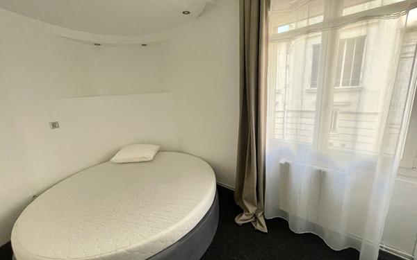 Appartement à louer    2 pièces •  Paris 16