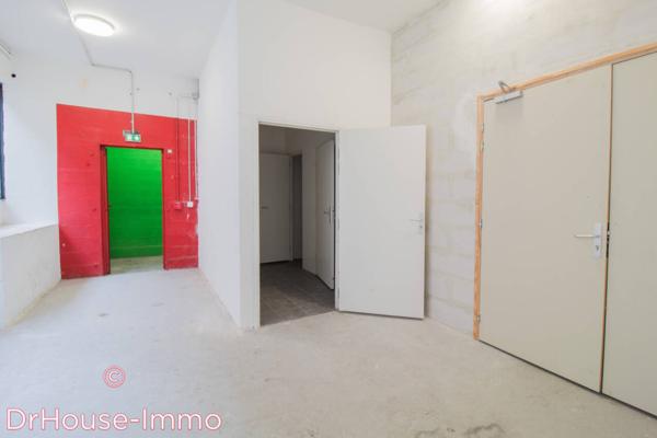 Commerce à louer 1 pièce de 1 609 m²