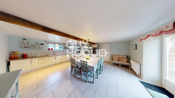 MAISON À VENDRE DE 7 PIÈCES DE 199,00 M²