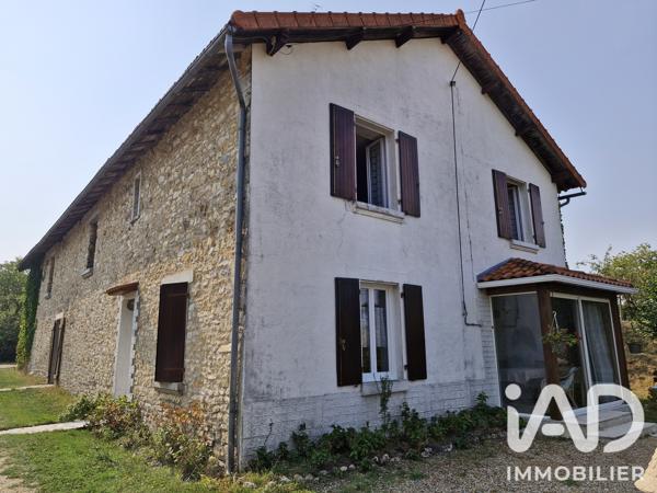 Maison à vendre 6 pièces 135 m² Champagne-Mouton