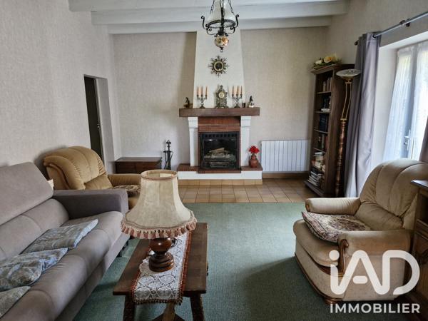 Maison à vendre 6 pièces 135 m² Champagne-Mouton