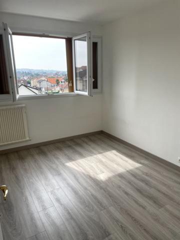 Appartement Neuilly Sur Marne 4 pièce(s) 67 m2