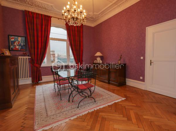 Maison de maitre de 300 m²