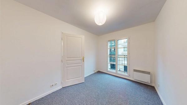 A VENDRE - 2 PIECES - CITE JARDINS