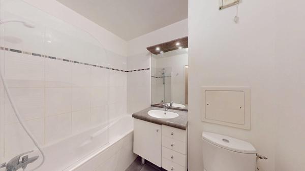 A VENDRE - 2 PIECES - CITE JARDINS