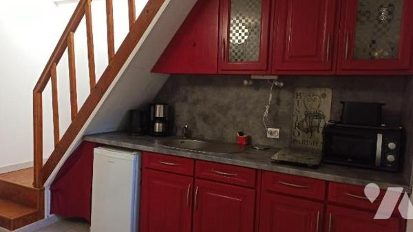 Bâtiment d'habitation comprenant :

Habitation principale :
Au rez-de-chaussée : Pièce princ...