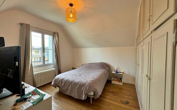 Maison à vendre    6 pièces • 131,64 m2 Montfermeil