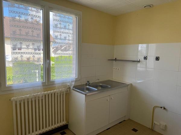 Maison à vendre à Villedieu-les-Poêles-Rouffigny dans la Manche (50800), ref : 50038-2666