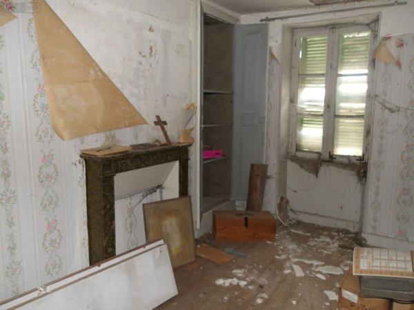 Maison à restaurer à vendre à Préveranges dans le Cher (18370), ref : 23010-113181