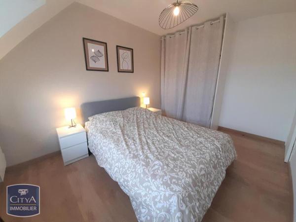 Appartement à louer 4 pièces 73.95m²