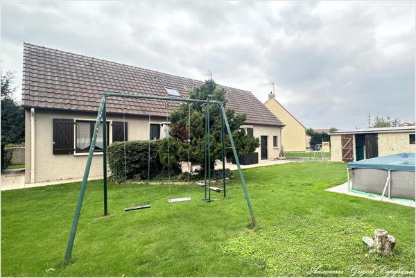 Courville-Sur-Eure, maison 4 chambre, terrain clos de 544 m²