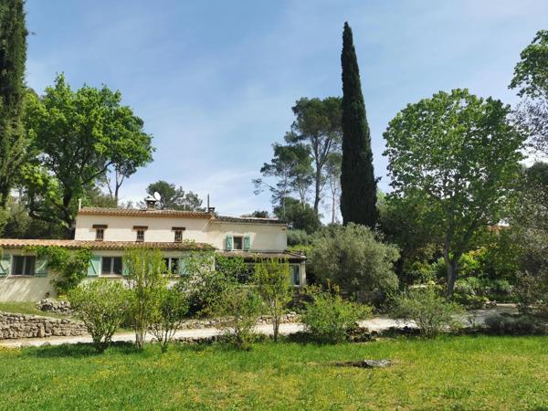 BELLE VILLA T5 LORGUES AVEC PISCINE A VENDRE