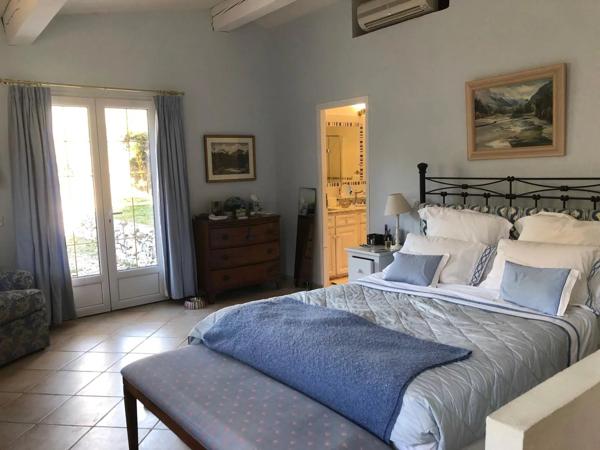BELLE VILLA T5 LORGUES AVEC PISCINE A VENDRE