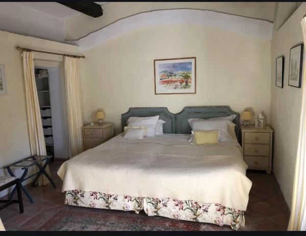 BELLE VILLA T5 LORGUES AVEC PISCINE A VENDRE