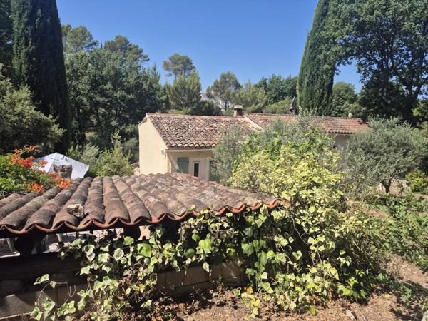 BELLE VILLA T5 LORGUES AVEC PISCINE A VENDRE