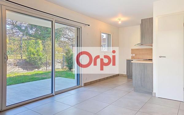 Appartement à vendre    2 pièces • 42 m2 Vétraz-Monthoux