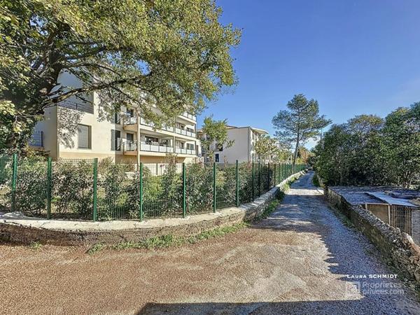 Appartement Brignoles 3 pièce(s) 83.40 m2 avec terrasse