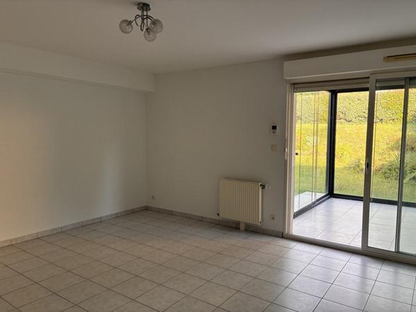 Appartement à louer 950 € CC Artigues-près-Bordeaux 3 p 62 m² DPE C